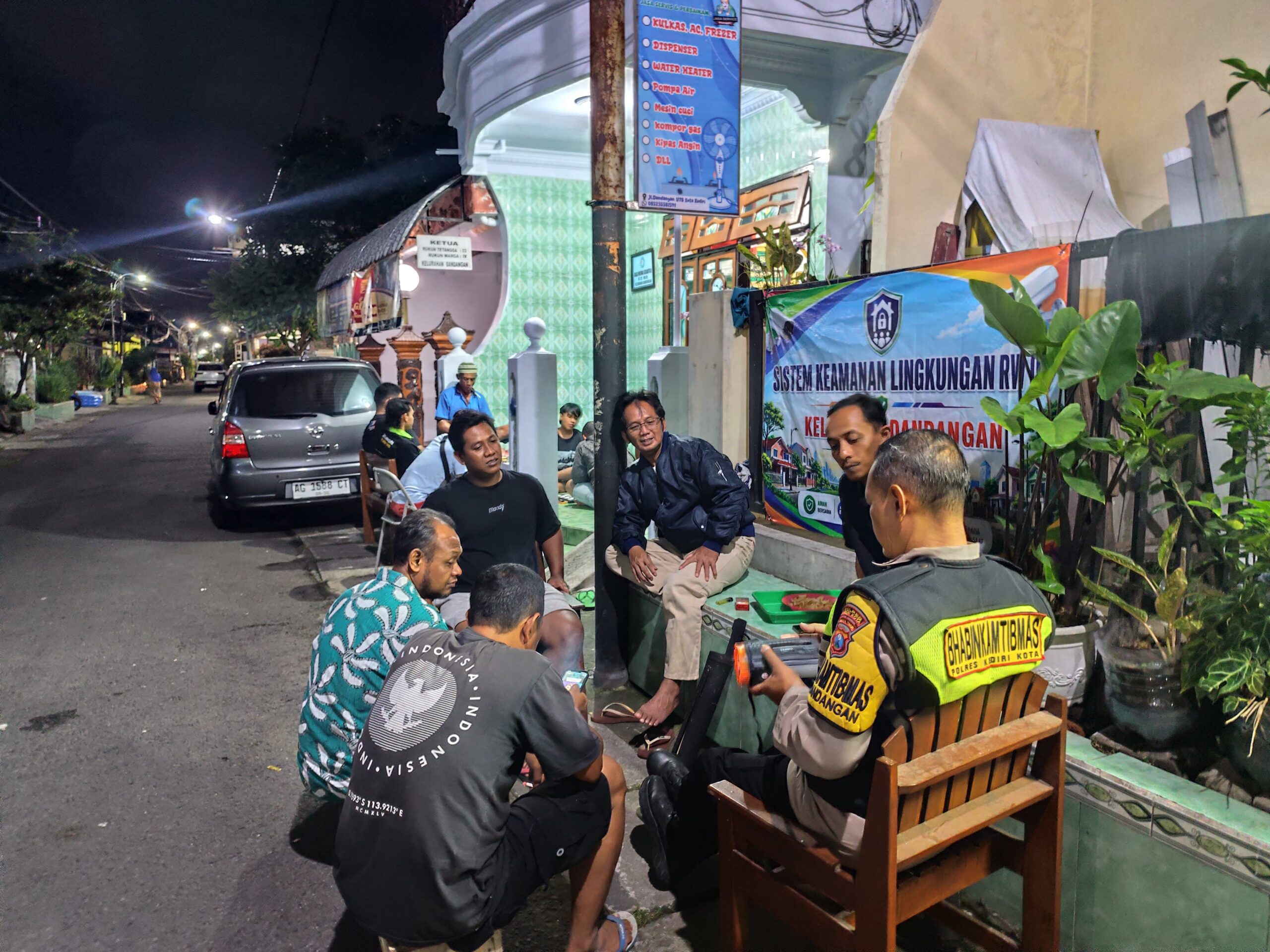 siskamling rw 09 kelurahan dandangan
