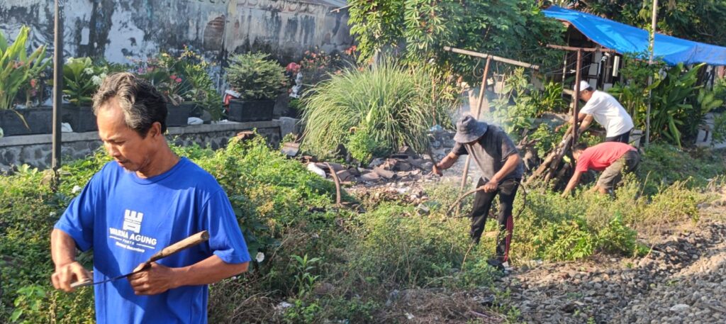 Kerja Bakti Kelurahan Dandangan