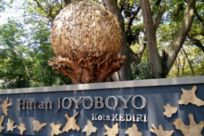 hutan joyoboyo kediri